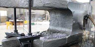 بهترین فلزات برای تراشکاری و ماشین کاری CNC راهنمای کامل انتخاب فلز مناسب